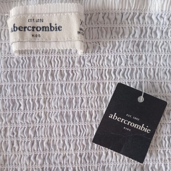 NWT Abercombie Girls' Striped Smocked Ruffle Babydoll Top Blue White Size XL - Picture 2 of 7